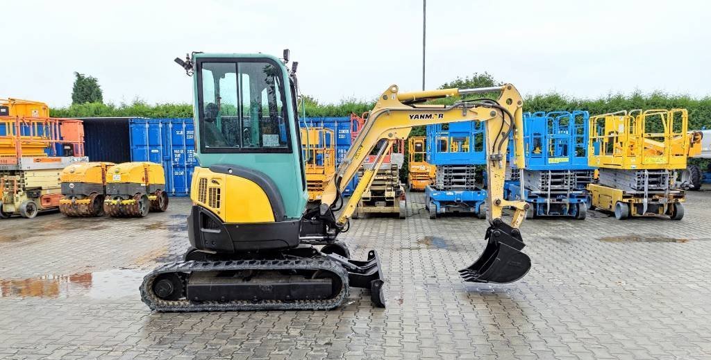 Yanmar Vio 25-4 + 3 GODETS