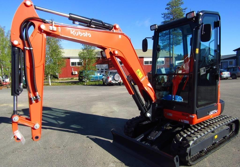 Kubota U27-4