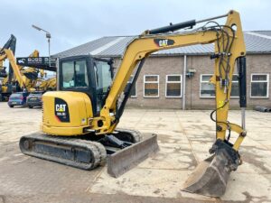 Caterpillar 305.5 E2 CR + 3 GODETS