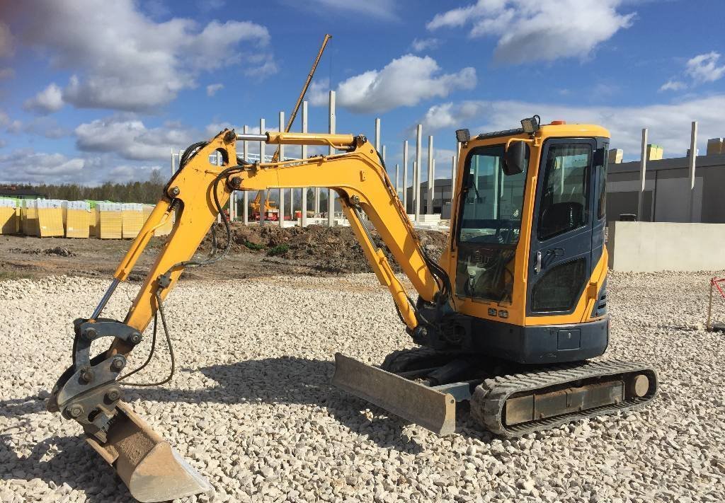 Hyundai Robex 27Z-9 + 3 GODETS