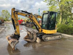 Caterpillar 303.5E CR + 3 GODETS