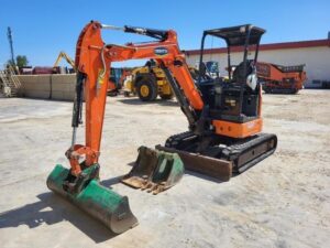 HITACHI ZX26U-5 + 3 GODETS