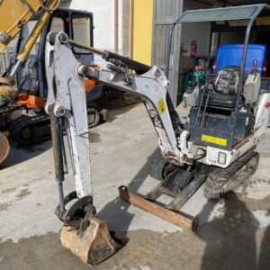 BOBCAT E14 avec 3 godets et BRH