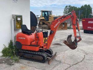 KUBOTA KX 08