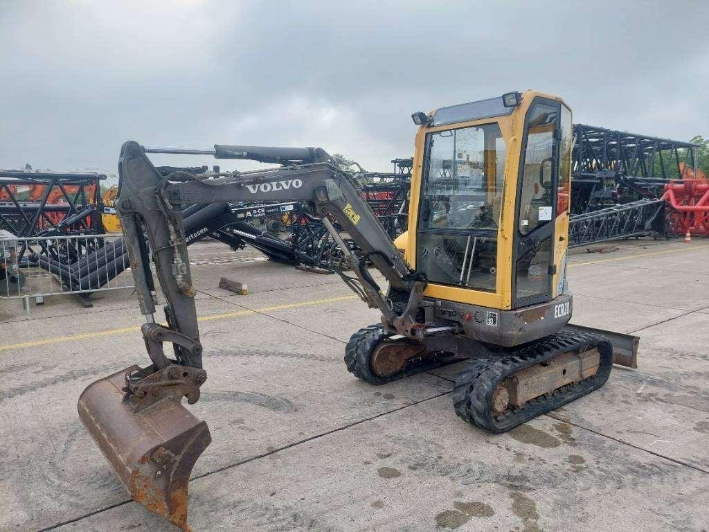 VOLVO ECR 28 de 2007 AVEC 3 GODETS